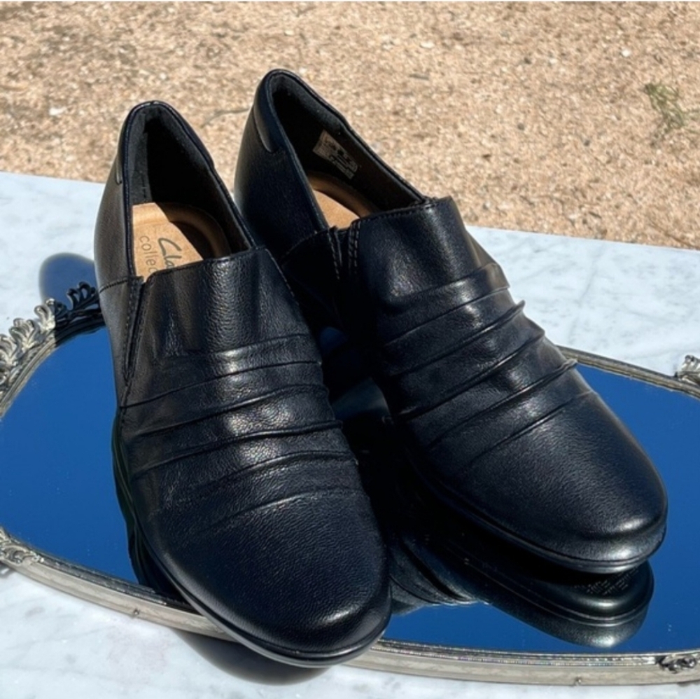 Clarks Emily 2 Cove,Black, Slip-on Shoe, 8, Ruching Detail,LEATHER